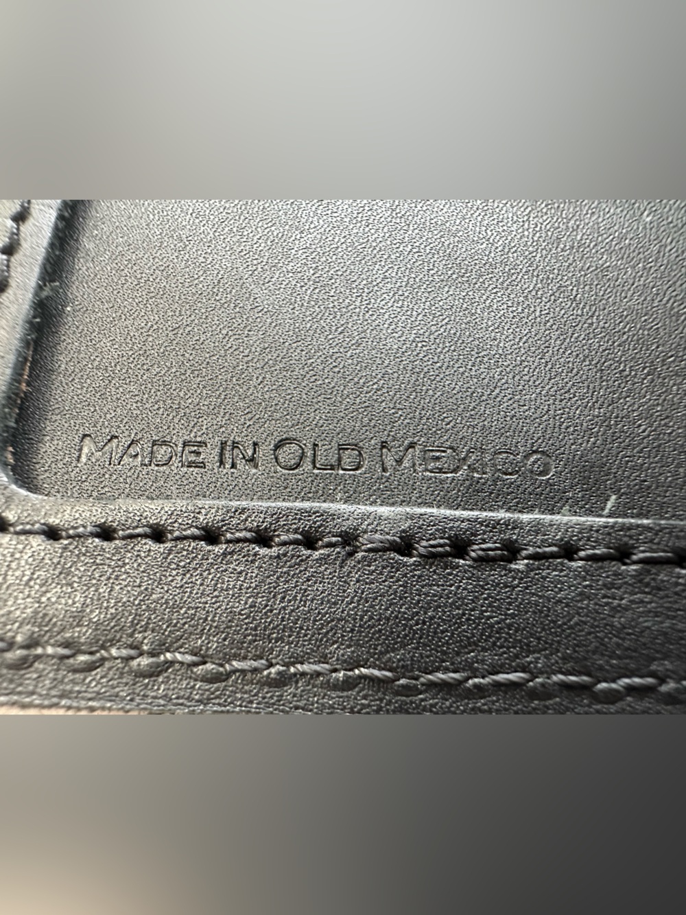 Saddleback Black Leather Clutch Wallet - Picture 8 of 14